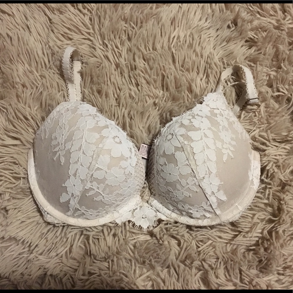 VS dream angle lace push up bra